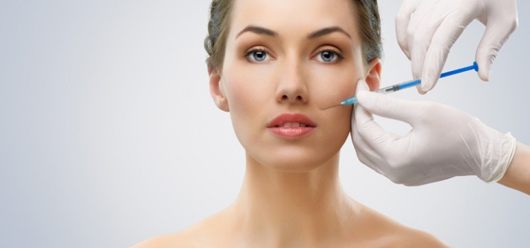 Botulinumtoxin oder Hyaluron – Faltenbehandlung im Saarland